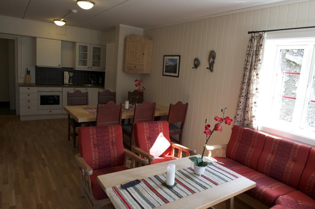 Smuksjoseter Apartments Hovringen ภายนอก รูปภาพ